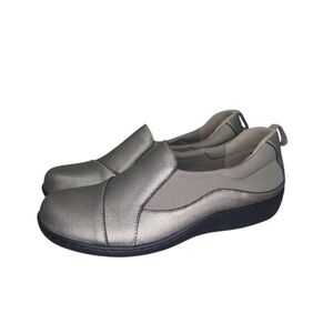 Hueneph Comfort Casual Slip On Lightweight Loafer Lounge Shoes Pewter Size 7